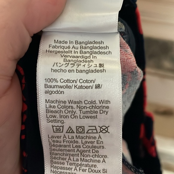 J. Crew size 6 Blue and Red Lobster Print Chino 5” Inseam Shorts with Pockets - Picture 12 of 12